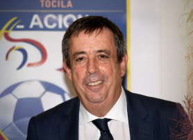 VÍCTOR GONZÁLEZ
